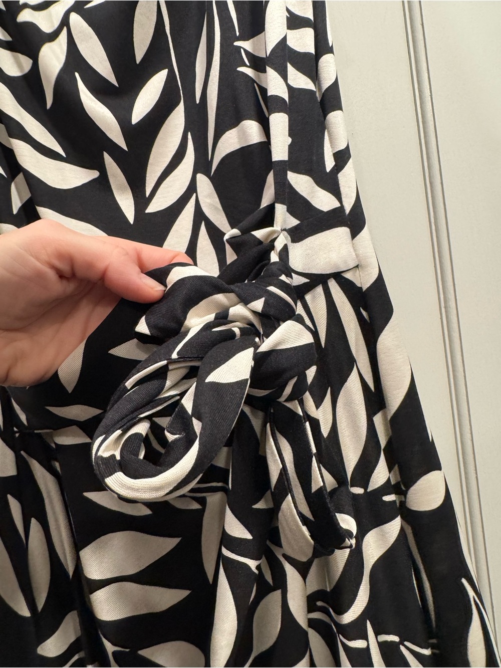 Diane Von Furstenberg 100% Silk New Della Sleeveless Wrap Dress 12 Office Career - Picture 7 of 12